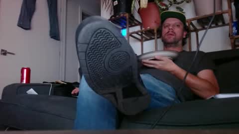 Snapshot of laidback_and_chill chatting on December 6, 4:36 am Rick online show from December 6, 4:36 am