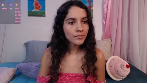 Snapshot of lailypink chatting on January 7, 3:24 am samanta online show from January 7, 3:24 am