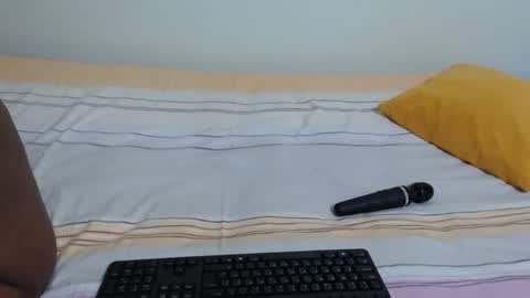 ANNIE online show from September 27, 11:37 am