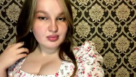Snapshot of lakeishaschoch chatting on May 23, 5:17 pm Mia online show from May 23, 5:17 pm