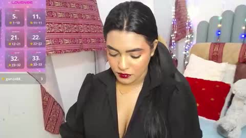 Snapshot of lakshmirani617378 chatting on February 21, 11:44 am Laskhmirani online show from February 21, 11:44 am