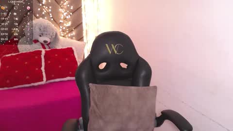 Snapshot of lakshmirani617378 chatting on March 4, 2:50 am Laskhmirani online show from March 4, 2:50 am