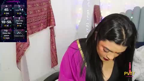 Snapshot of lakshmirani617378 chatting on March 18, 12:08 pm Laskhmirani online show from March 18, 12:08 pm