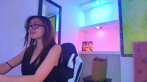 Lala clark online show from September 29, 12:54 pm