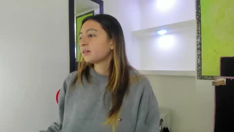 Lala clark online show from February 3, 8:36 pm