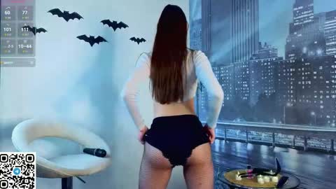 Snapshot of lalajecks chatting on November 1, 9:11 am Julia online show from November 1, 9:11 am