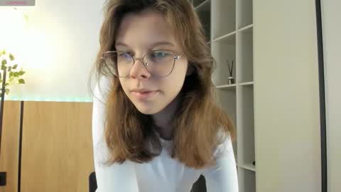 Julia online show from December 22, 8:06 pm