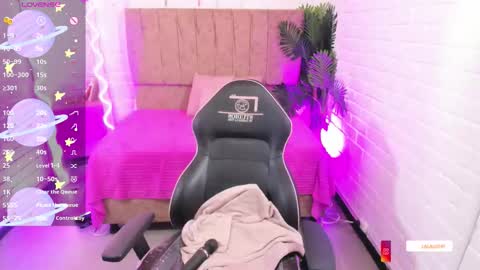 Lala  online show from October 22, 7:24 pm