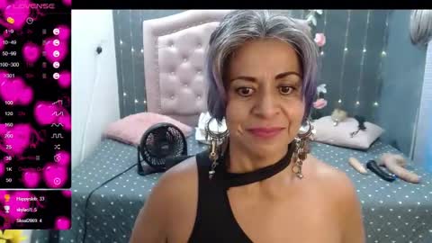 lalisha online show from December 6, 12:23 am