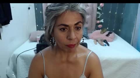 lalisha online show from February 22, 9:04 pm