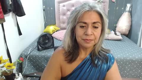 Snapshot of lalisha_96 chatting on April 12, 12:37 am lalisha online show from April 12, 12:37 am