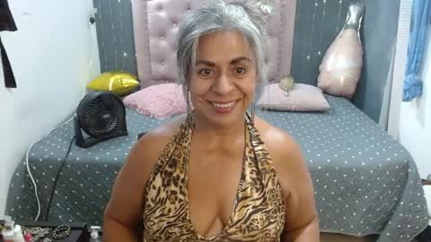 Snapshot of lalisha_96 chatting on April 21, 11:40 pm lalisha online show from April 21, 11:40 pm