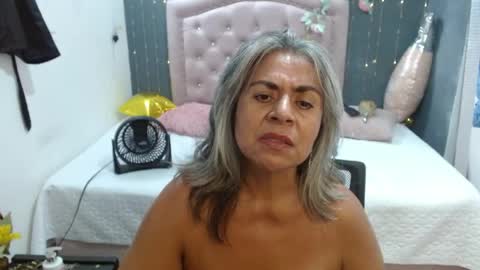 Snapshot of lalisha_96 chatting on May 3, 12:27 am lalisha online show from May 3, 12:27 am