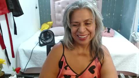 Snapshot of lalisha_96 chatting on May 12, 1:03 am lalisha online show from May 12, 1:03 am