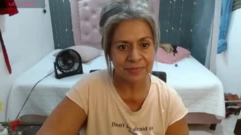 Snapshot of lalisha_96 chatting on May 31, 1:03 am lalisha online show from May 31, 1:03 am