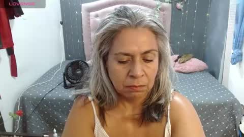 Snapshot of lalisha_96 chatting on June 29, 11:49 pm lalisha online show from June 29, 11:49 pm