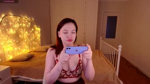 Lally online show from December 17, 3:12 am