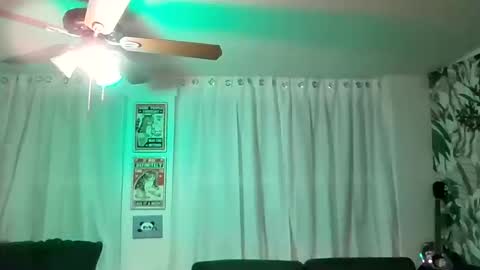 LALOVE99 online show from October 18, 1:41 am