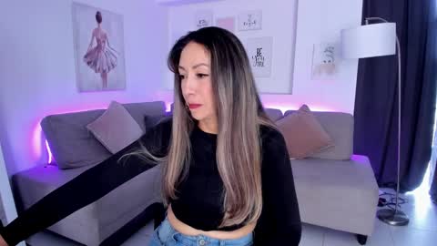 laly_dolce online show from September 8, 8:19 pm