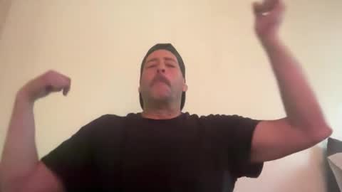 Snapshot of lampin1 chatting on November 25, 5:57 pm lampin1 online show from November 25, 5:57 pm