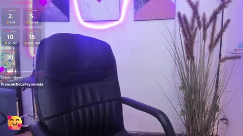    online show from December 27, 7:14 pm