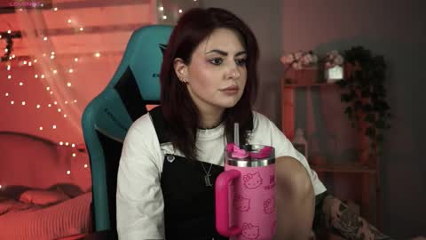 just call me Lana  and her security online show from September 24, 9:34 am