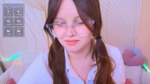 Snapshot of lana_delanay chatting on April 1, 2:23 am Lana online show from April 1, 2:23 am