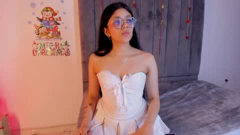 ... .          . ... online show from December 30, 12:52 pm
