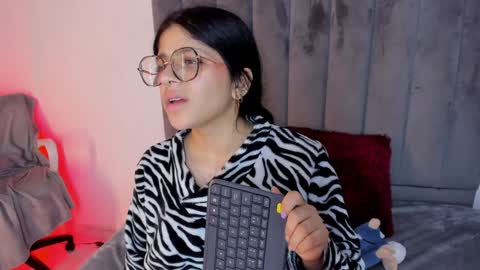 ... .          . ... online show from January 9, 3:44 pm