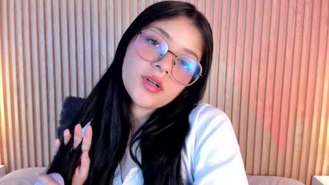 ... .          . ... online show from September 25, 12:09 pm