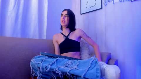 Snapshot of lana_gill chatting on May 26, 6:48 pm lana_gill online show from May 26, 6:48 pm