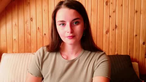 Snapshot of lana_gl chatting on April 5, 6:21 am lana_gl online show from April 5, 6:21 am