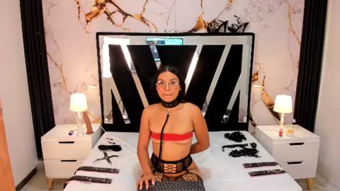 lana_hard_as online show from June 19, 7:50 pm