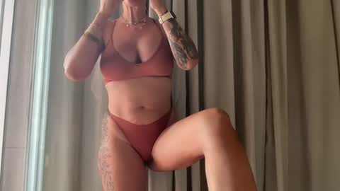 Lana online show from July 27, 12:12 pm