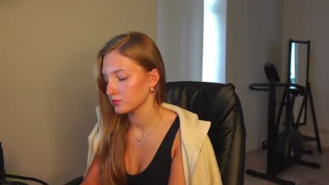 Snapshot of lana_jewel chatting on July 27, 6:42 am LANA JEWEL online show from July 27, 6:42 am