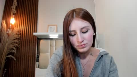 Lana     igauroraaaaaaaaa 1 online show from December 29, 11:07 am