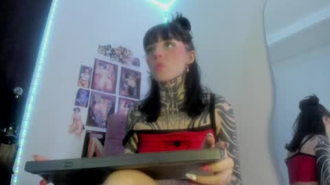 Alana Ferreira online show from January 23, 1:19 am