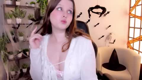 Lana online show from November 4, 2:10 am