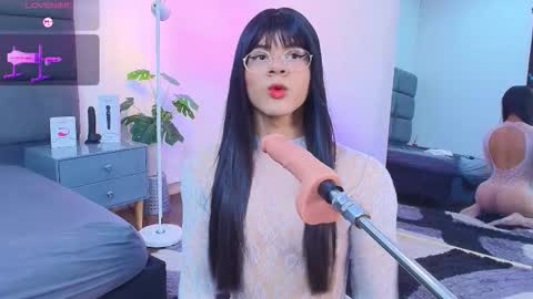 Snapshot of lana_presscot chatting on March 20, 11:53 pm valentino moon online show from March 20, 11:53 pm