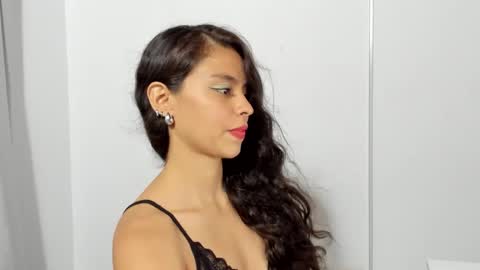 Lana ROMAN online show from December 6, 7:45 pm