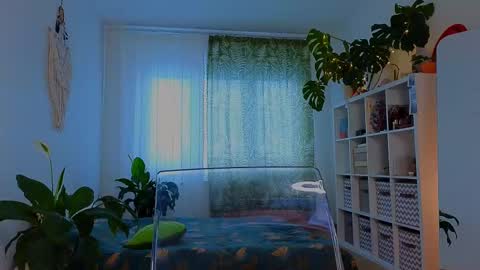 Snapshot of lana_sky chatting on February 14, 12:57 pm Lana online show from February 14, 12:57 pm