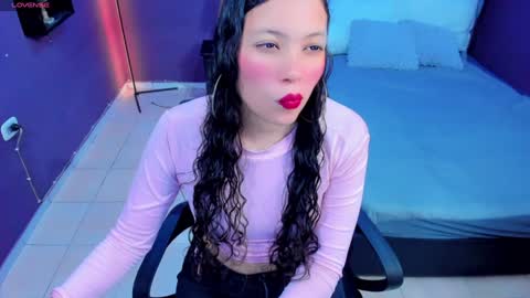 Snapshot of lana_stone_ chatting on December 4, 3:15 am online show from December 4, 3:15 am
