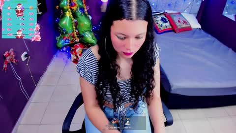 Snapshot of lana_stone_ chatting on December 17, 3:17 am online show from December 17, 3:17 am