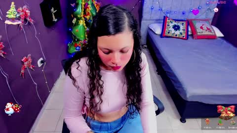 Snapshot of lana_stone_ chatting on December 24, 8:55 am online show from December 24, 8:55 am