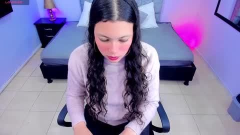 Snapshot of lana_stone_ chatting on January 19, 3:08 am online show from January 19, 3:08 am