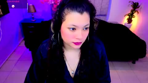Snapshot of lana_stone_ chatting on September 11, 3:28 am online show from September 11, 3:28 am
