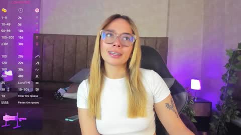 Lana online show from October 28, 3:54 am