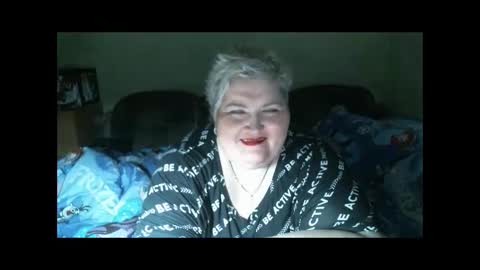 lanacat555 online show from January 7, 10:19 pm