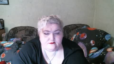 lanacat555 online show from February 1, 5:05 pm