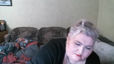 lanacat555 online show from March 6, 9:53 pm